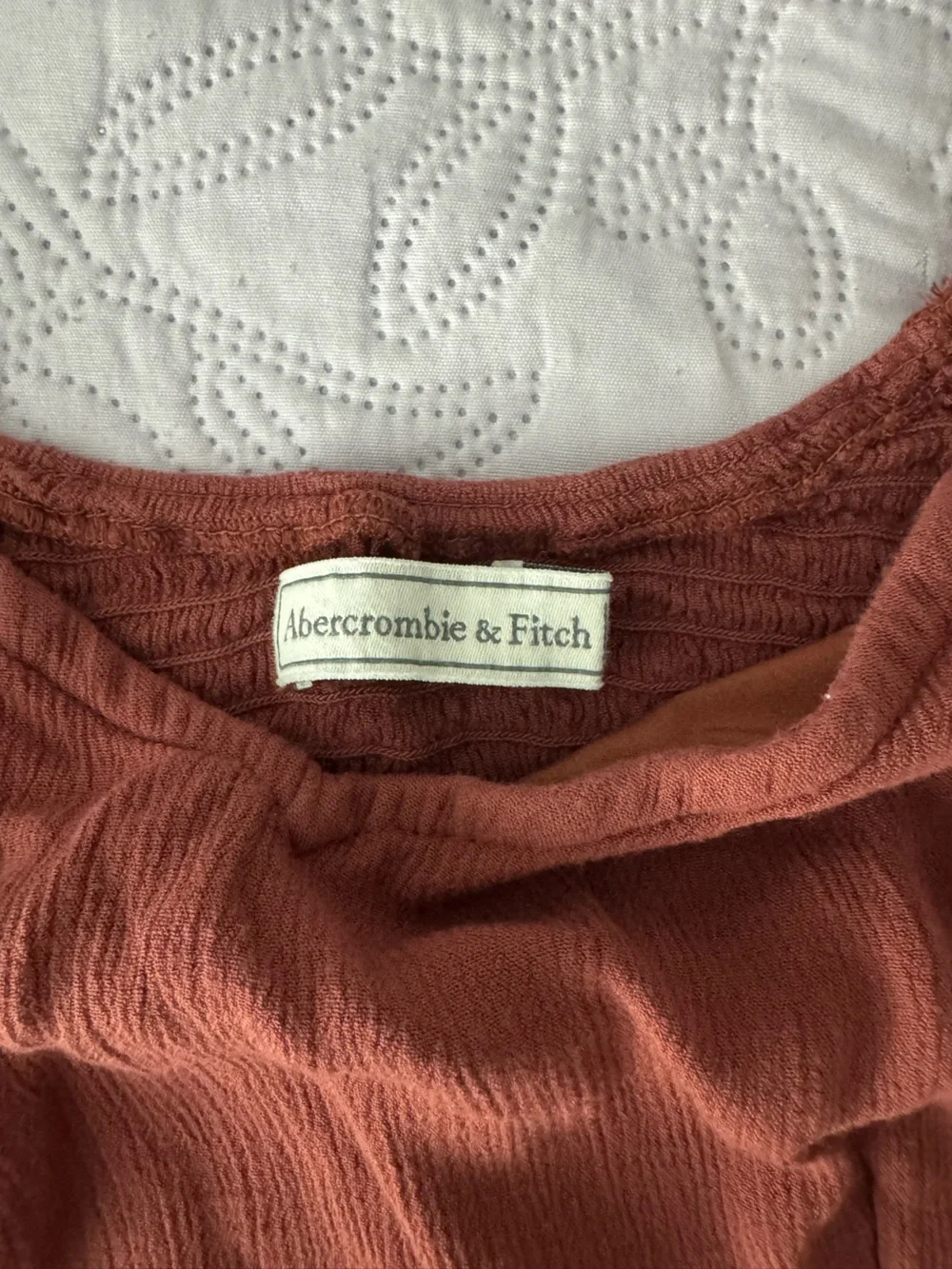 Abercrombie & Fitch lightweight textured